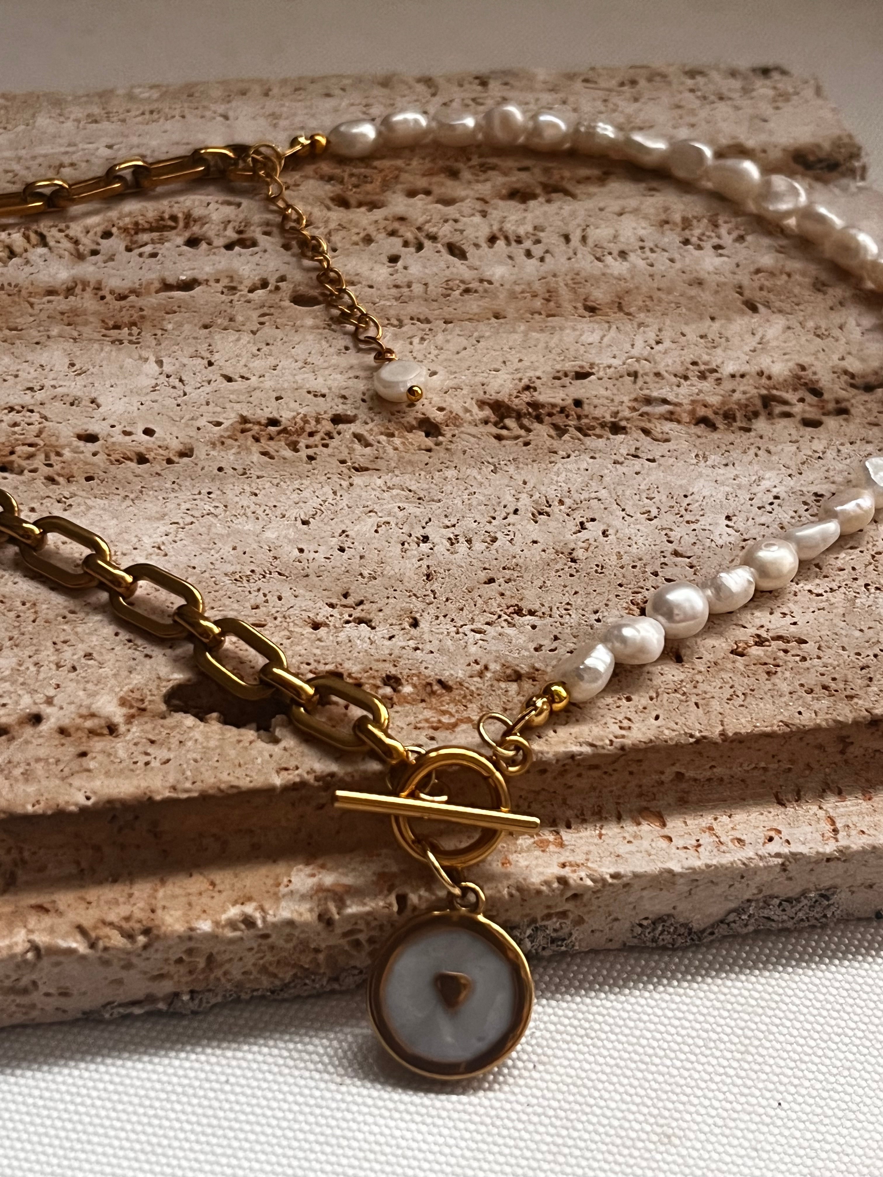 Aphrodite Pearl Gold Chain Necklace