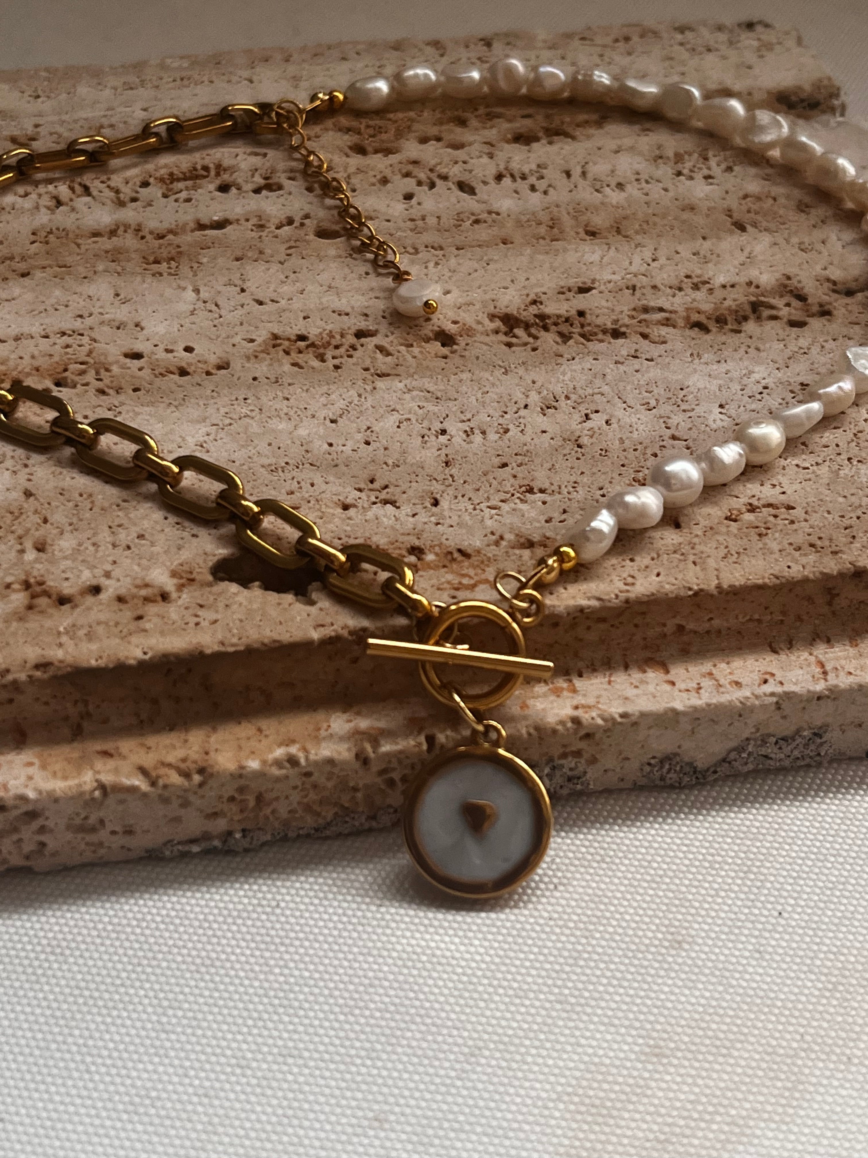 Aphrodite Pearl Gold Chain Necklace
